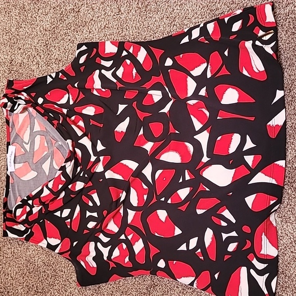 - Sleeveless top - Picture 1 of 3